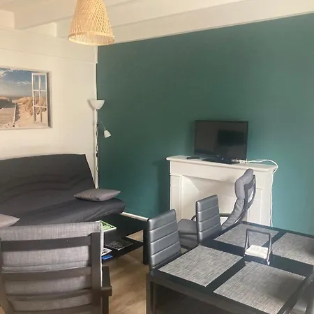 Les Locations D'Argol Apartment Exterior photo